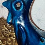 Coq pique fleurs zoomorphe bleu