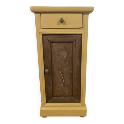 Petit meuble d'appoint ancien revisité – bois naturel et jaune moutarde