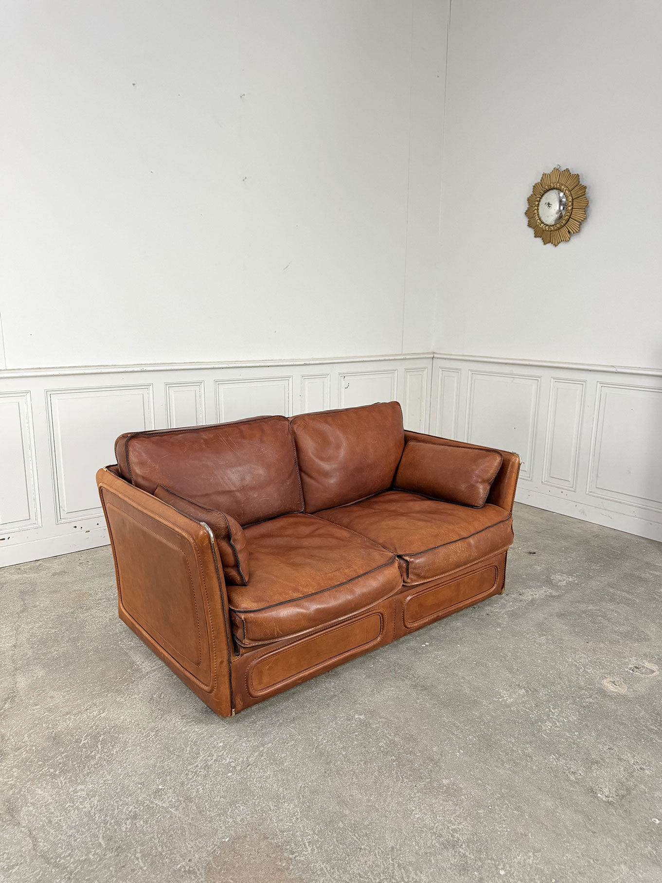 1980s two-seater leather sofa