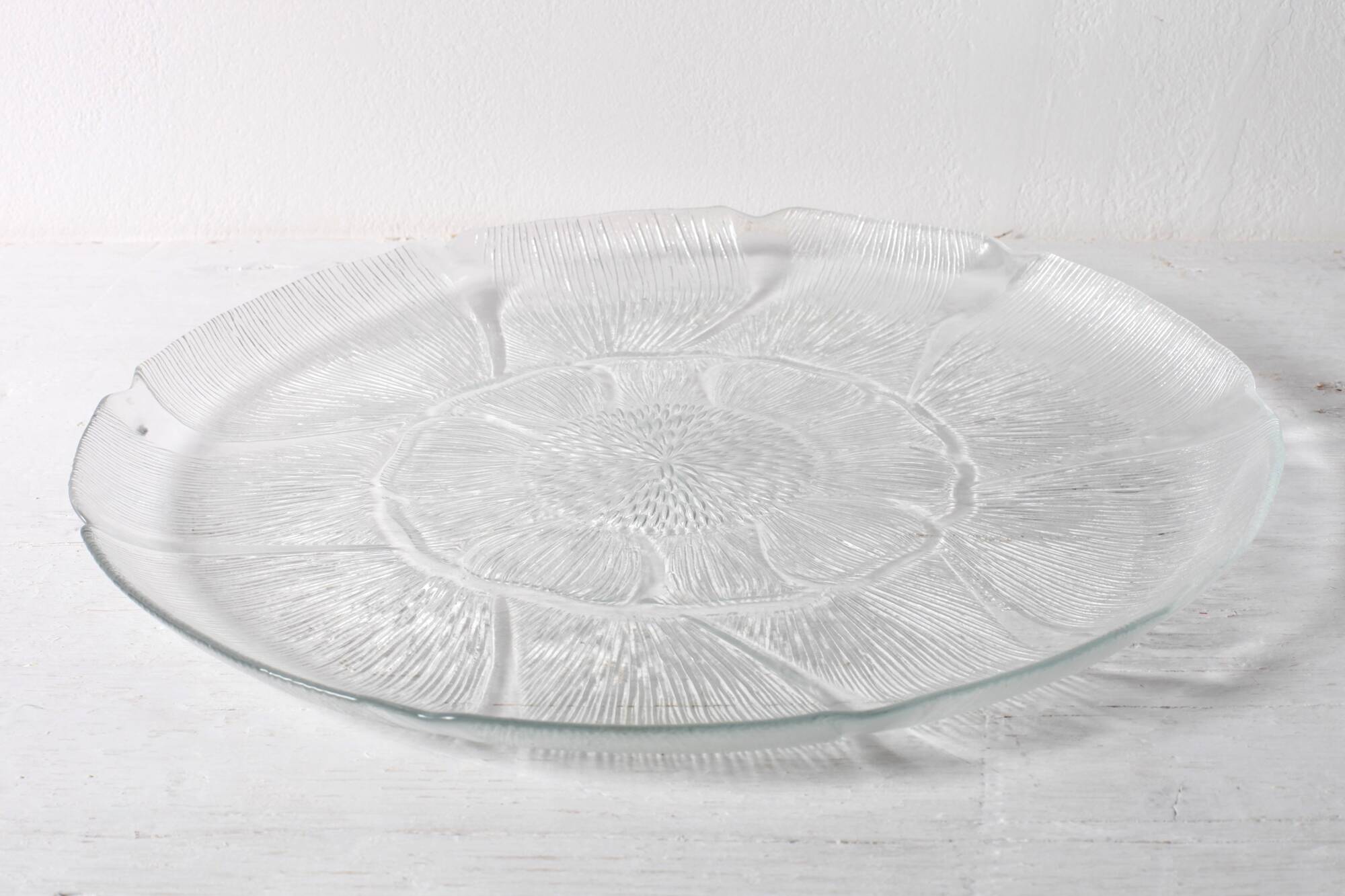 Large Platter Fleur, Vintage Decorative Clear Plate / Arcoroc / France