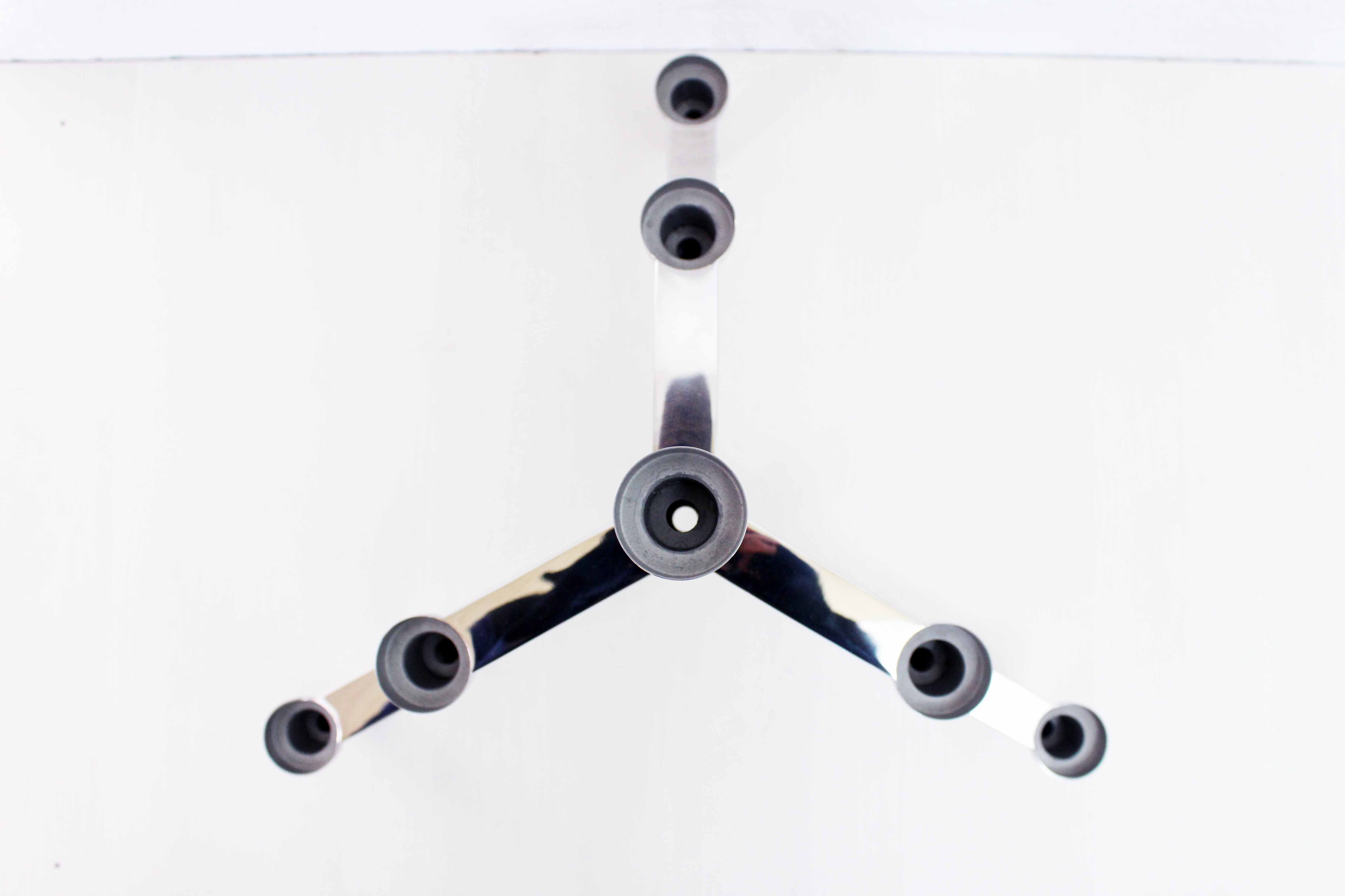 Modular chandelier in chrome-plated metal