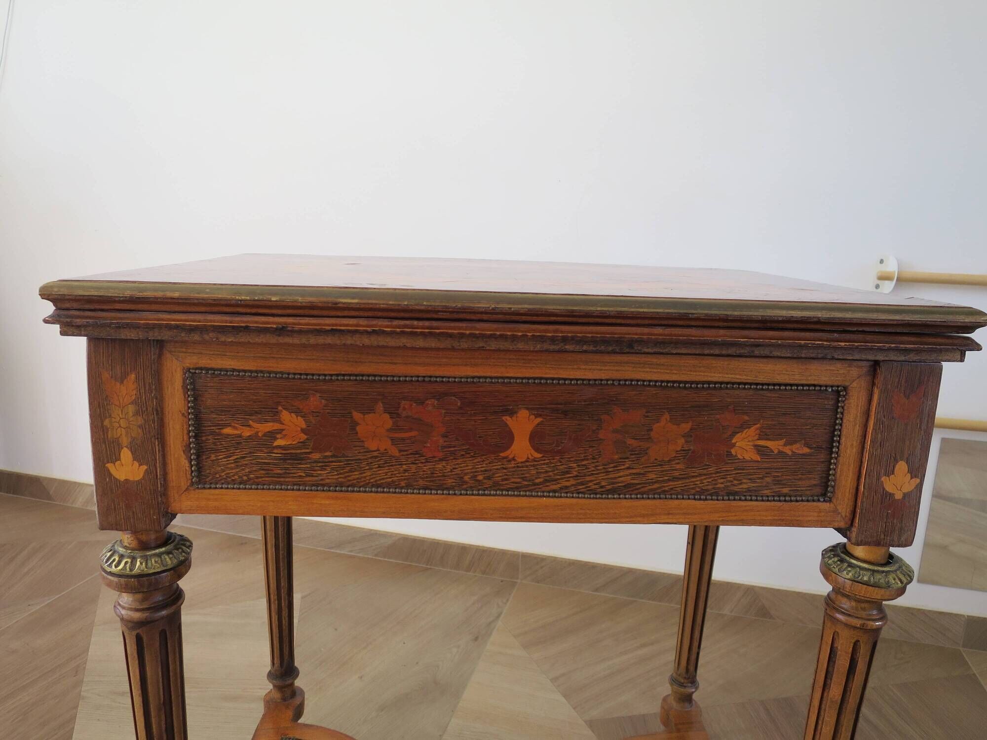 Rare - portfolio game table in marquetry and decorative bronze - Louis XVI style - Early 1900