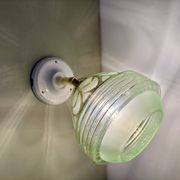 Vintage art deco tulip wall lamp in green and gold glass