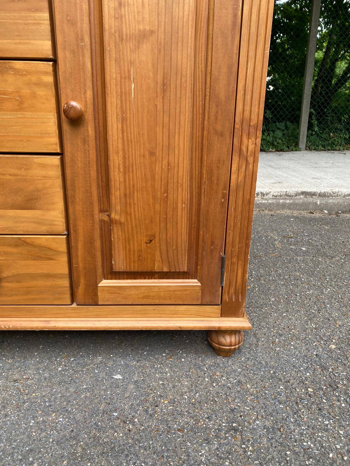 English wooden chest of drawers from the 80s