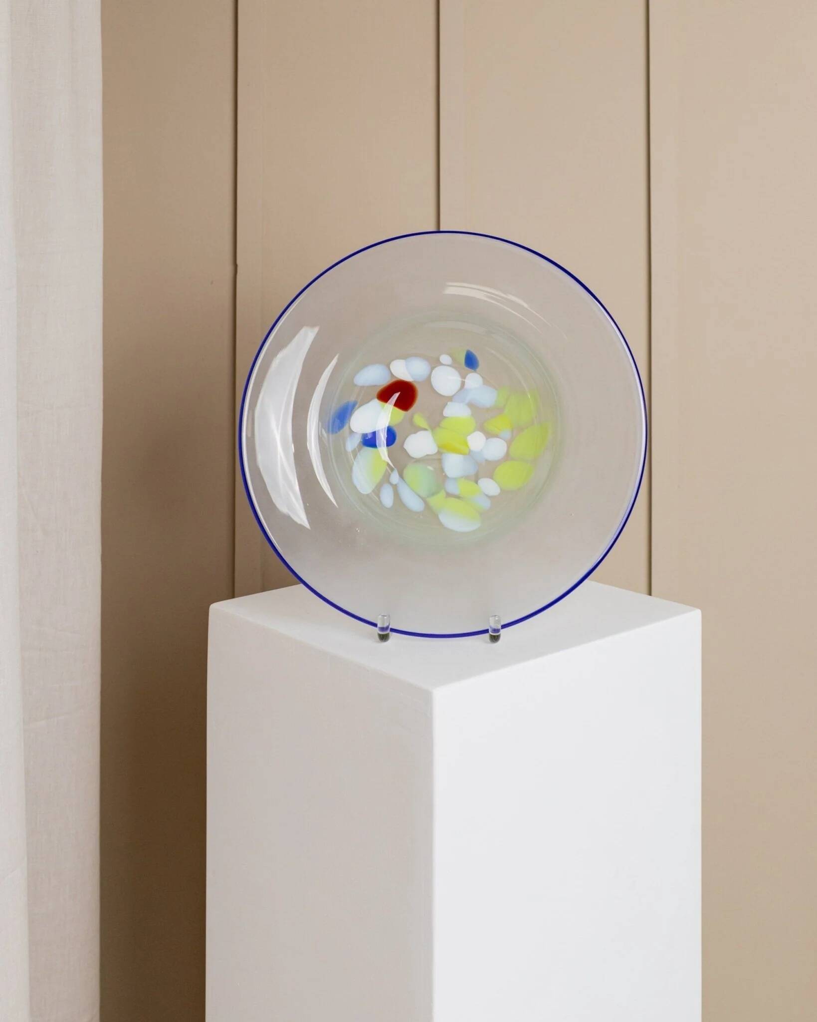 XL Vintage Murano Glass Bowl with Blue Rim and Multicolor Dots – Mouth-Blown Italian Glass, 1980s Pop Art