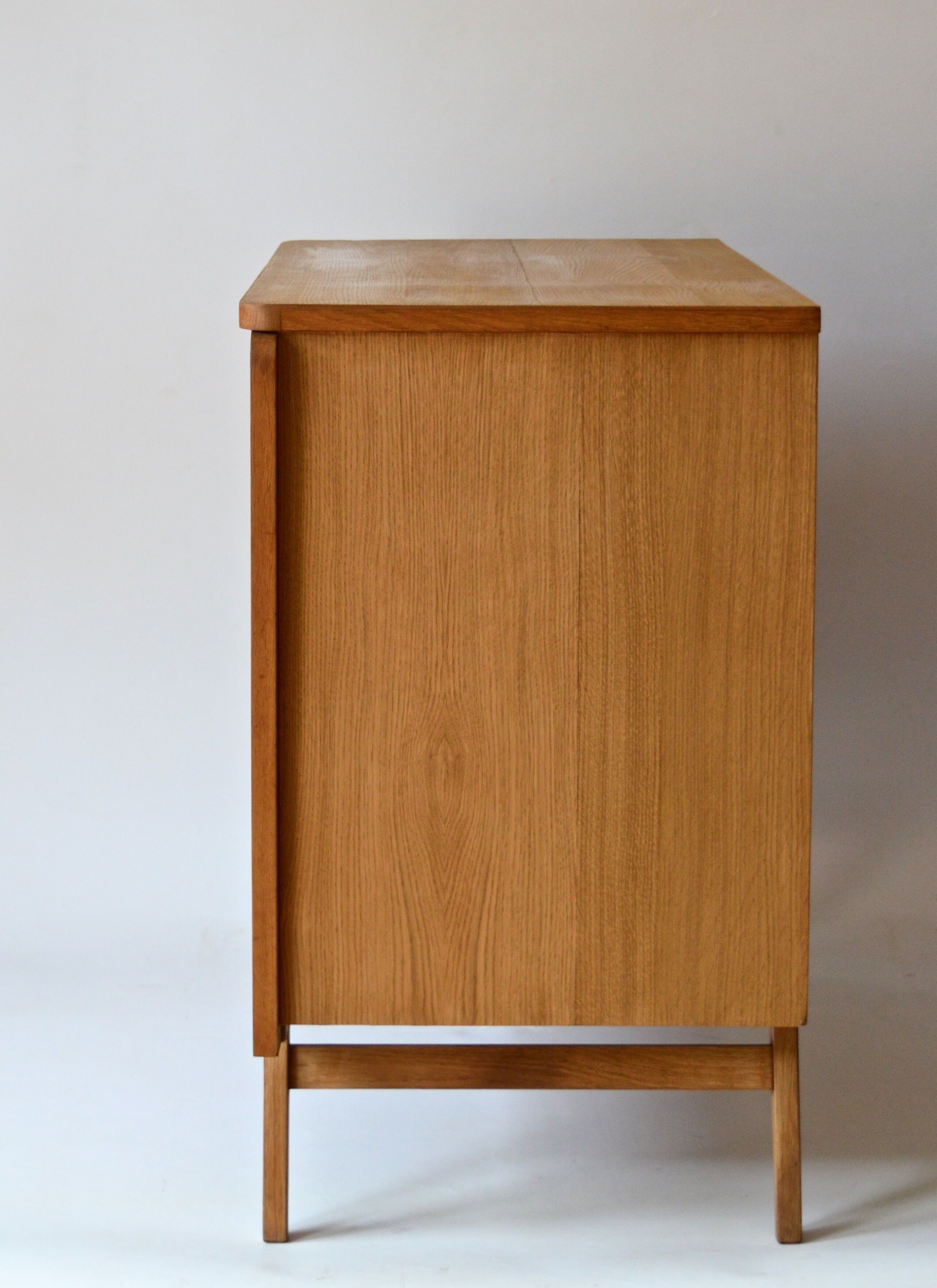 Rattan chest of drawers