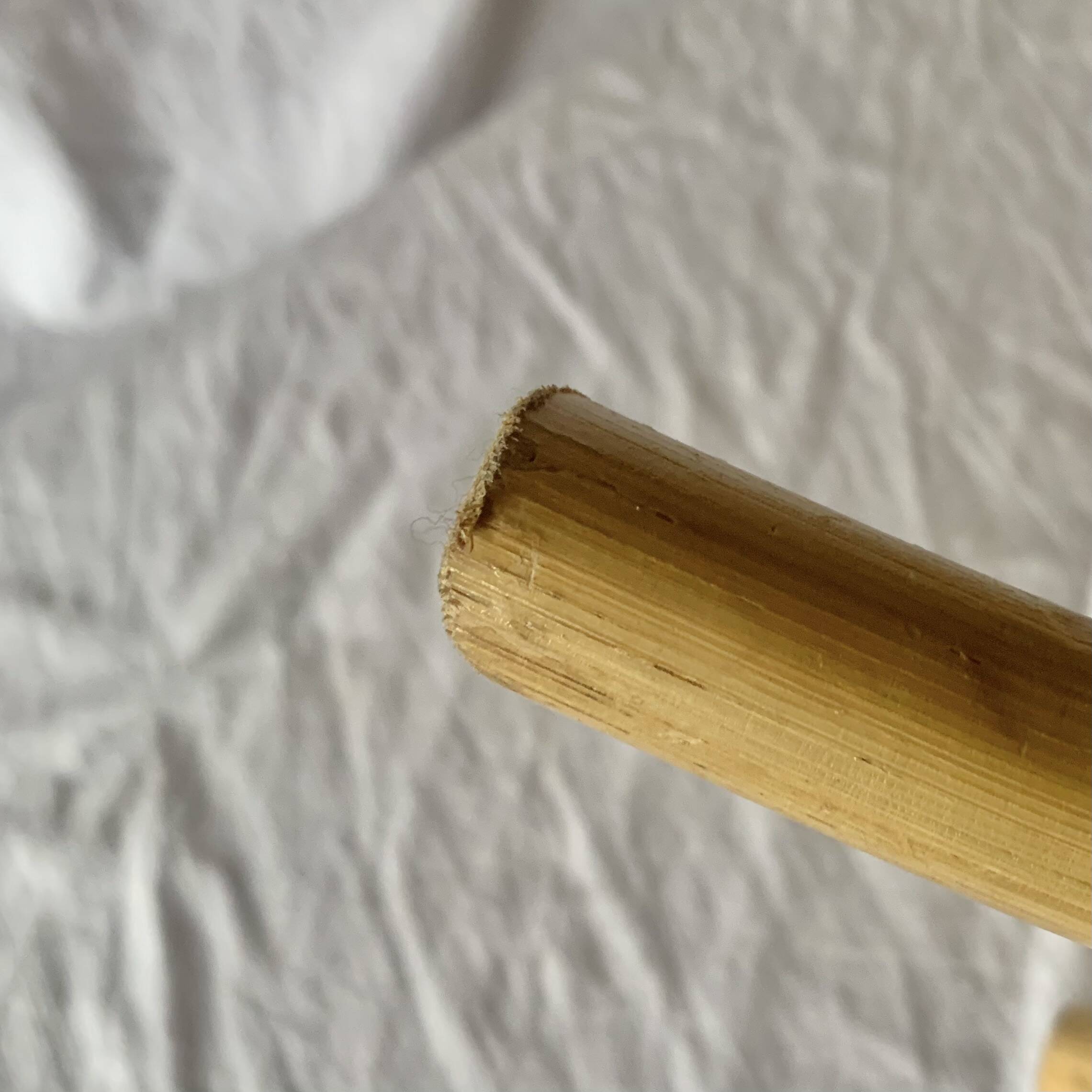 Porte-revue vintage en osier et bambou