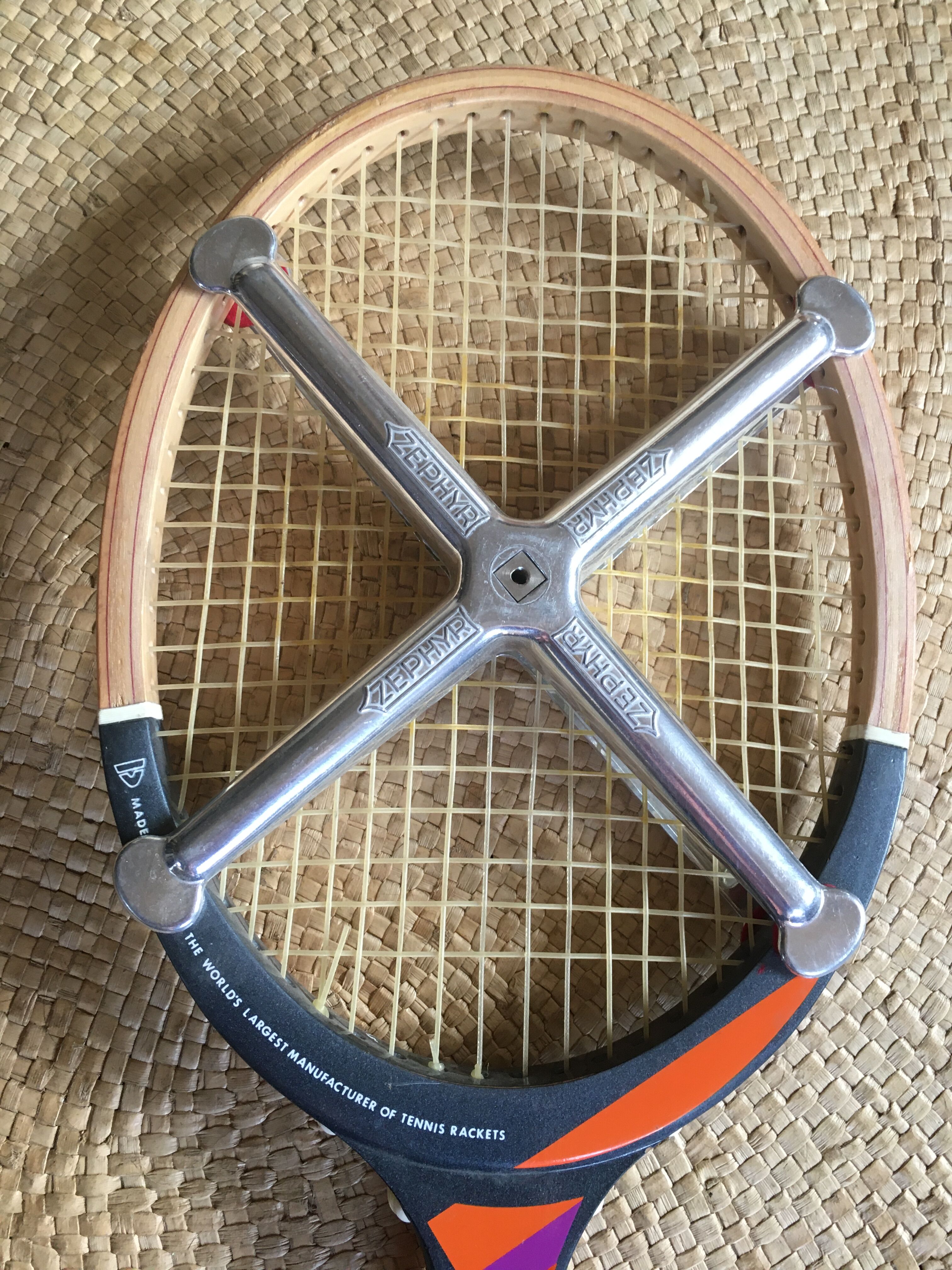 Tennis racket