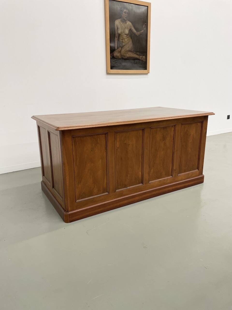 Comptoir ou bureau en noyer années 50