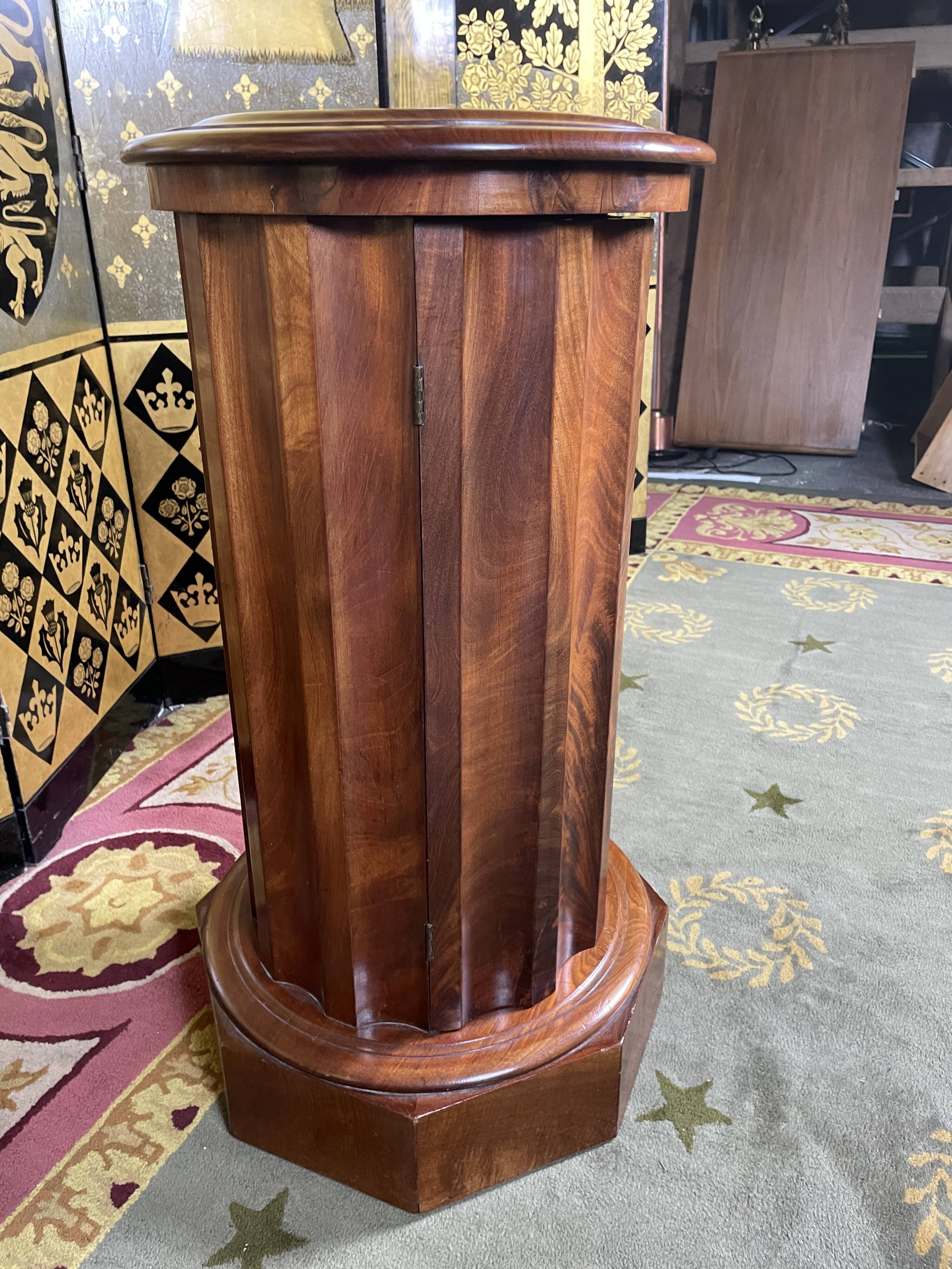 Bedside table in flamed mahogany and white marble
