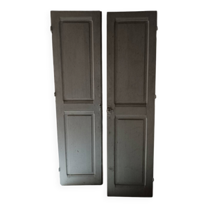 Portes de placard anciennes