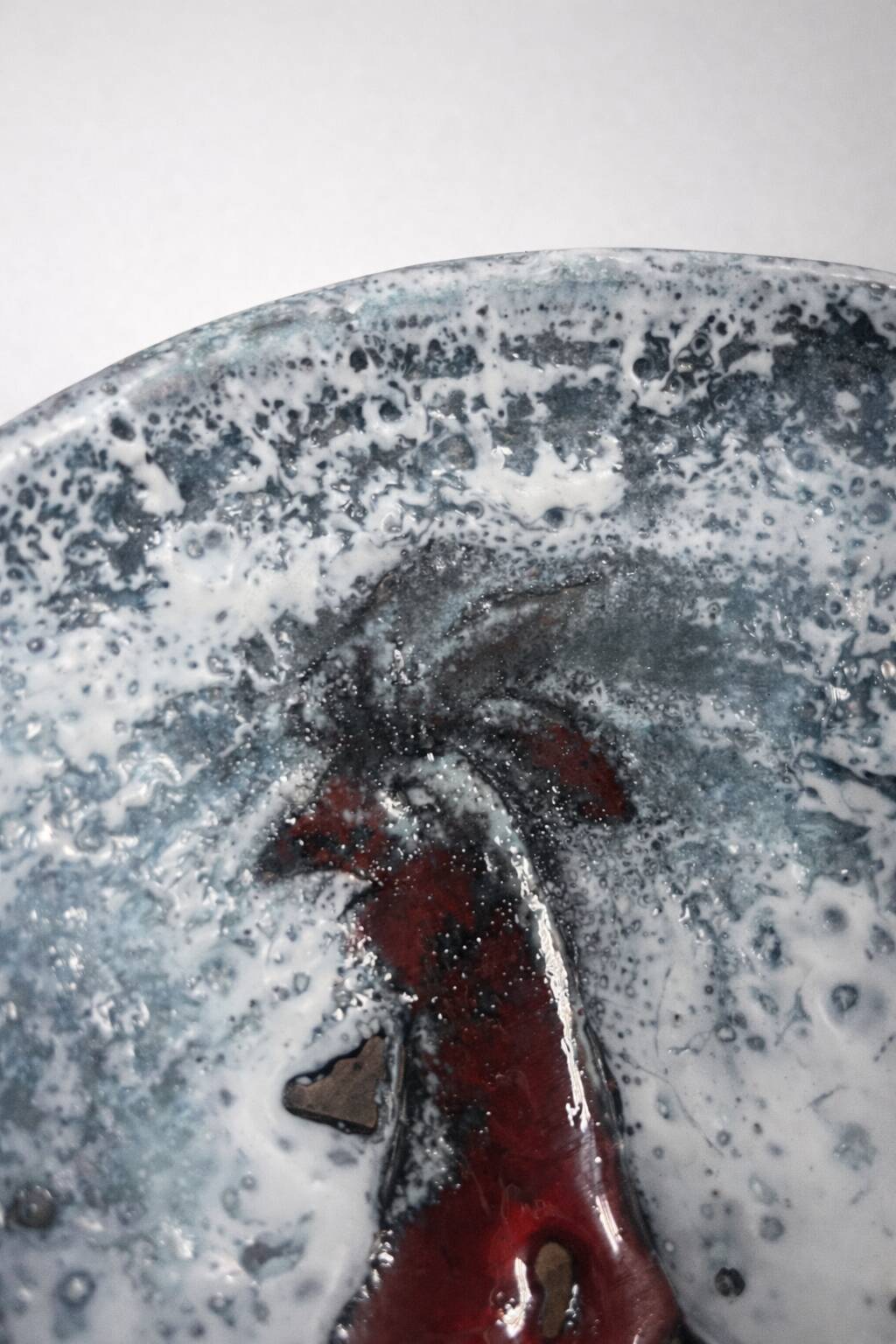 Large hollow ceramic dish signed Oliva – relief rooster decoration –