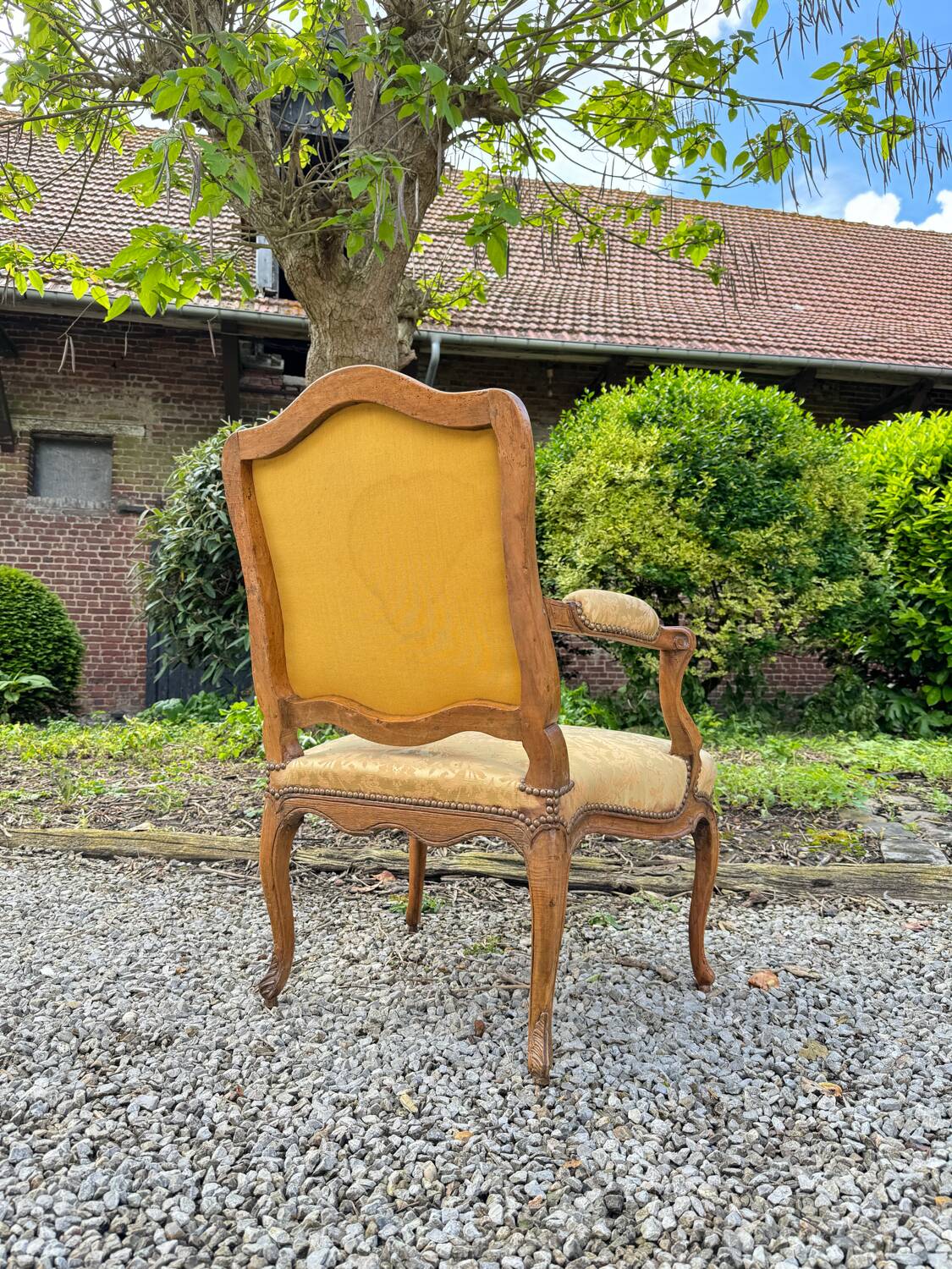 Fauteuil En Noyer D’époque Louis XV XVIII Eme Siècle