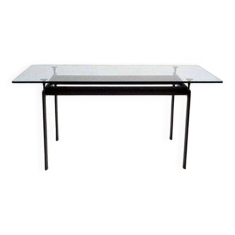 Table inspirée par Le Corbusier