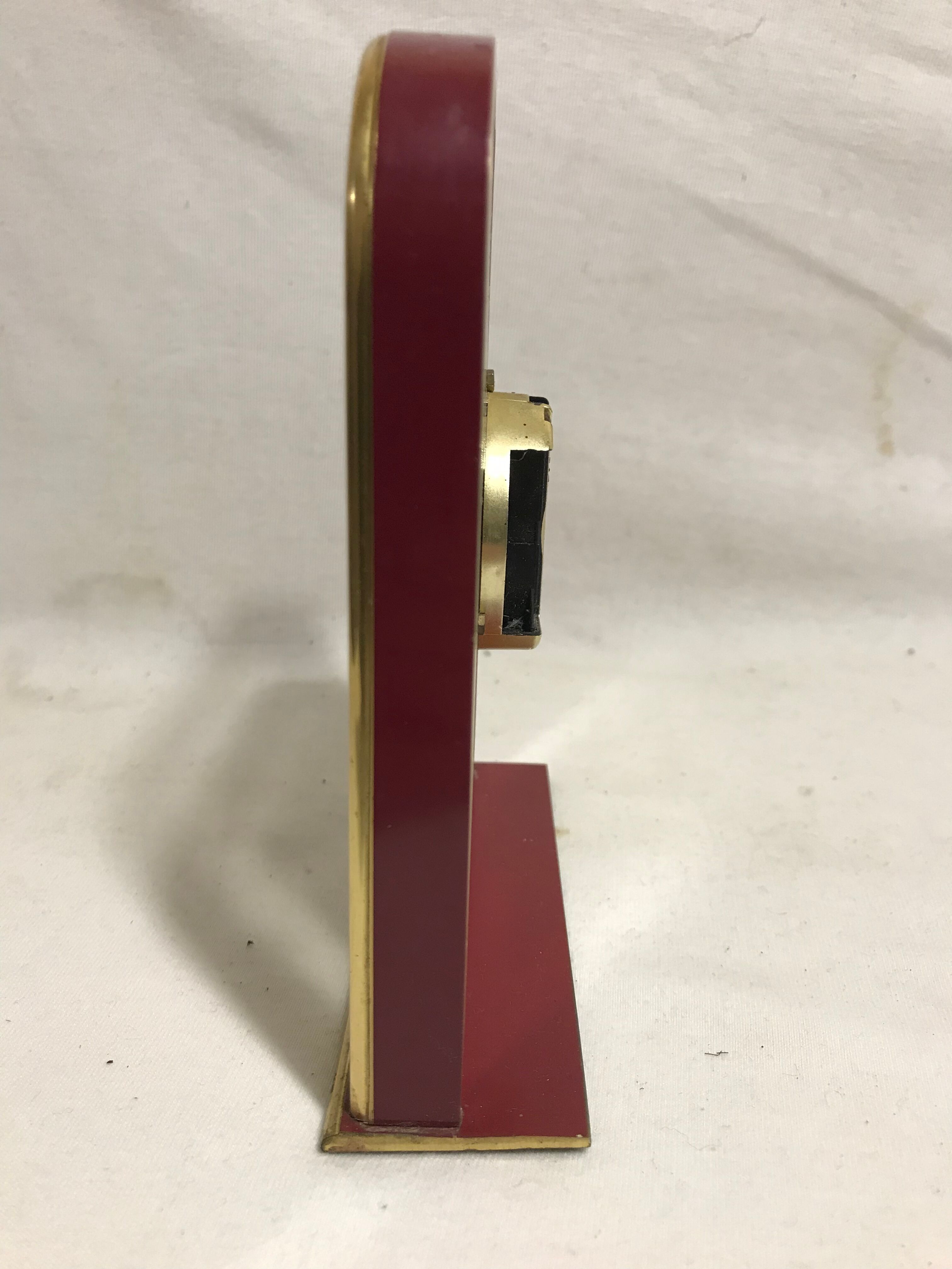 Clock pendulum table featured years 70 vintage