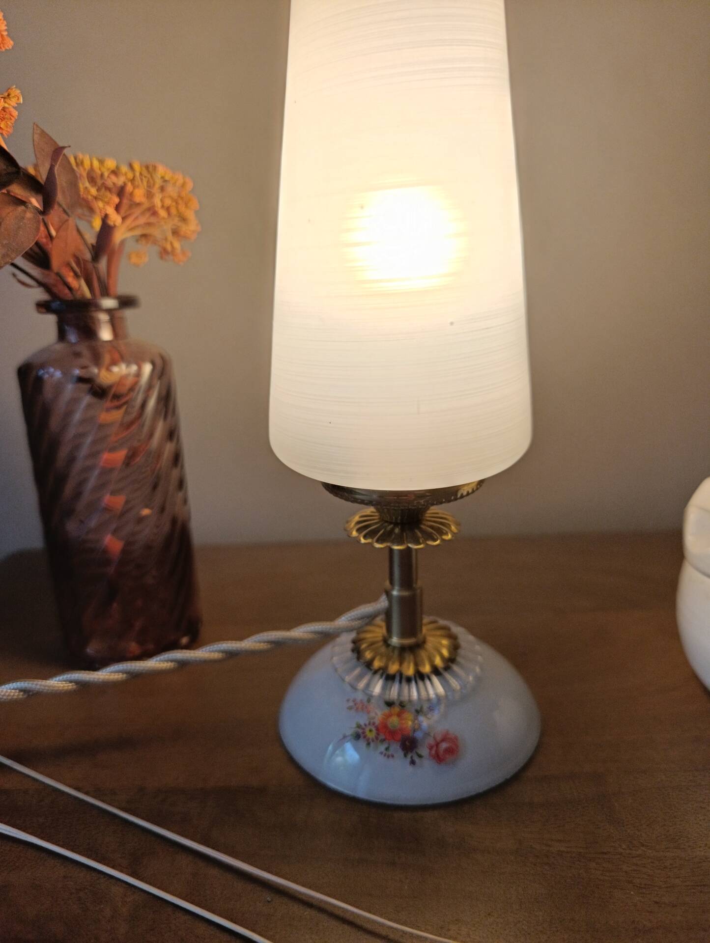 upcycled table lamp | white glass, vintage charm