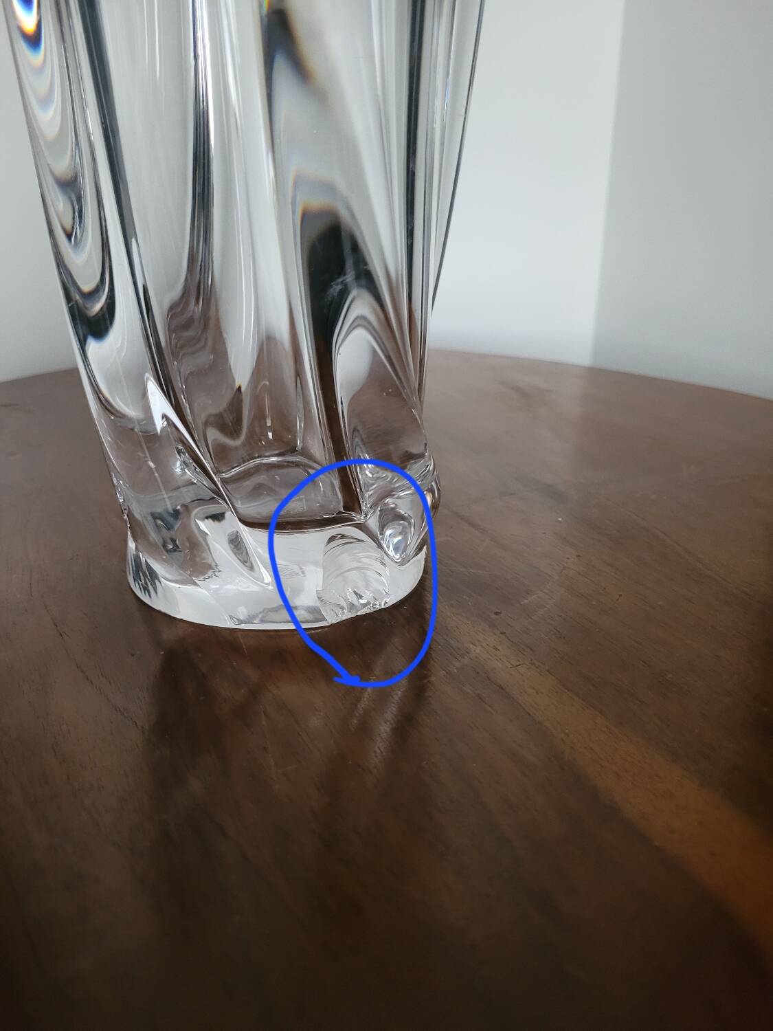 Vannes crystal vase