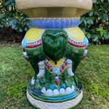 Ensemble de jardin ou de patio multicolore du 20ème siècle avec des éléphants