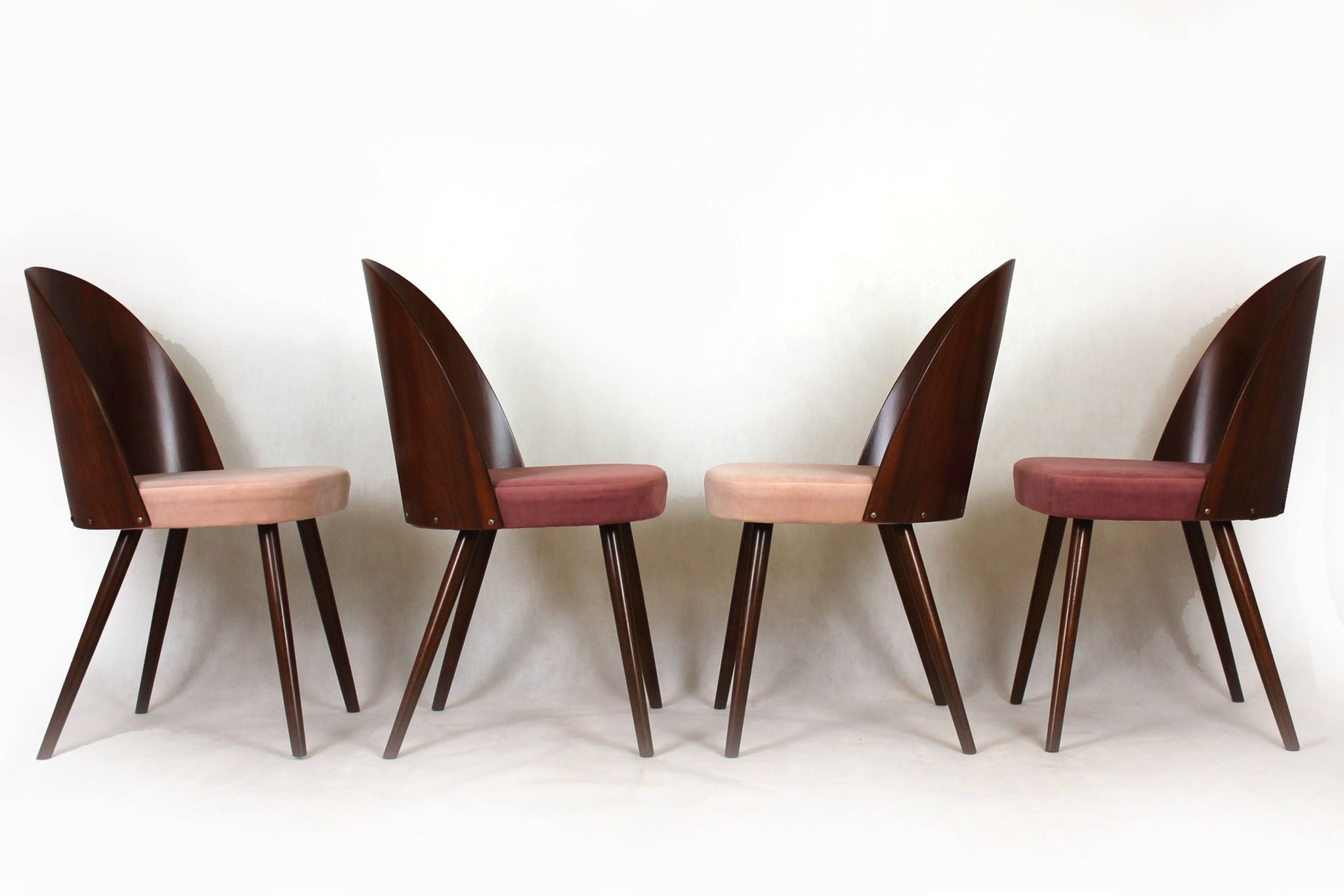 Chaises de salle à manger par Antonin Suman, années 1960