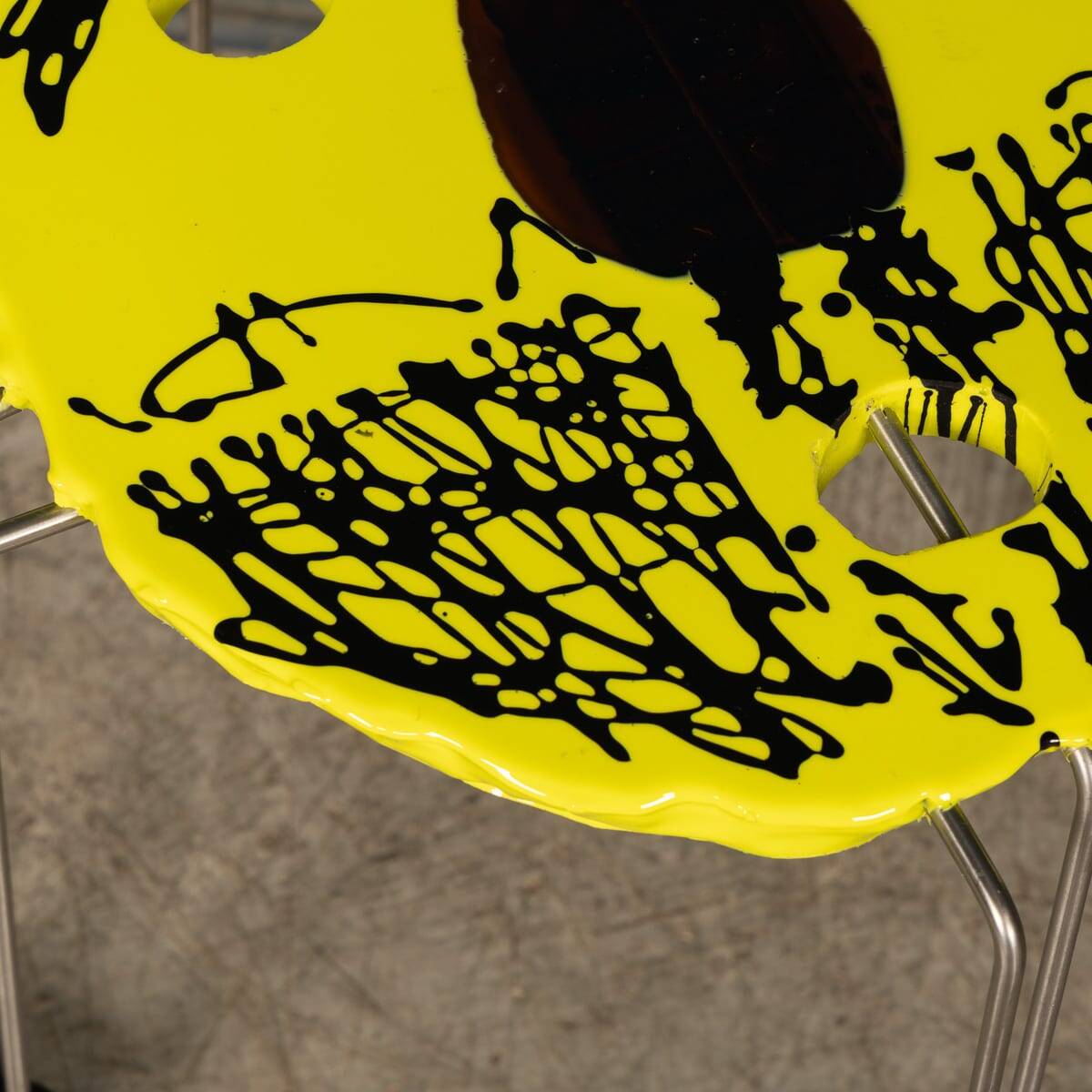 Paire de tables 'design poisson' de la série triple play, gaetano pesce