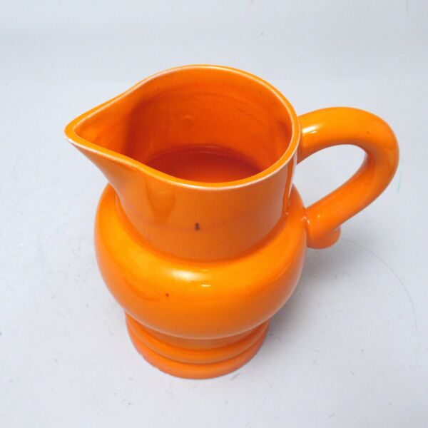 Pichet orange St Clément années 60