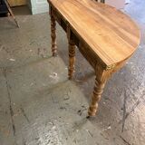 Half-moon folding table in walnut