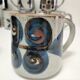 Dix mugs en grès émaillé décors bleu et ocre design années 80