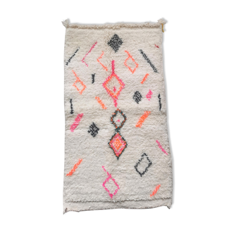 Berber carpet Azilal in colored wool woven hand in Morocco