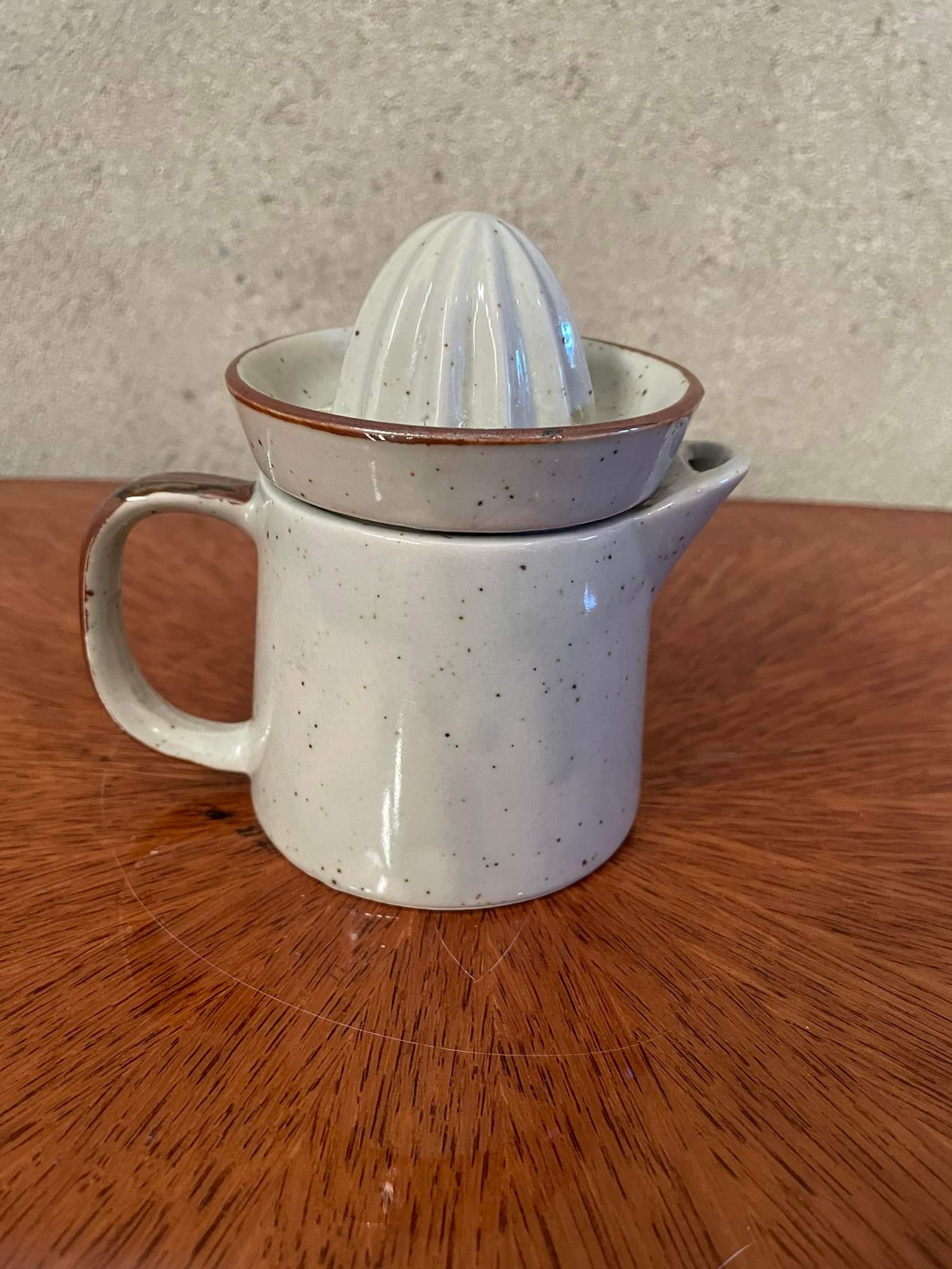 Citrus press vintage carafe floral pattern