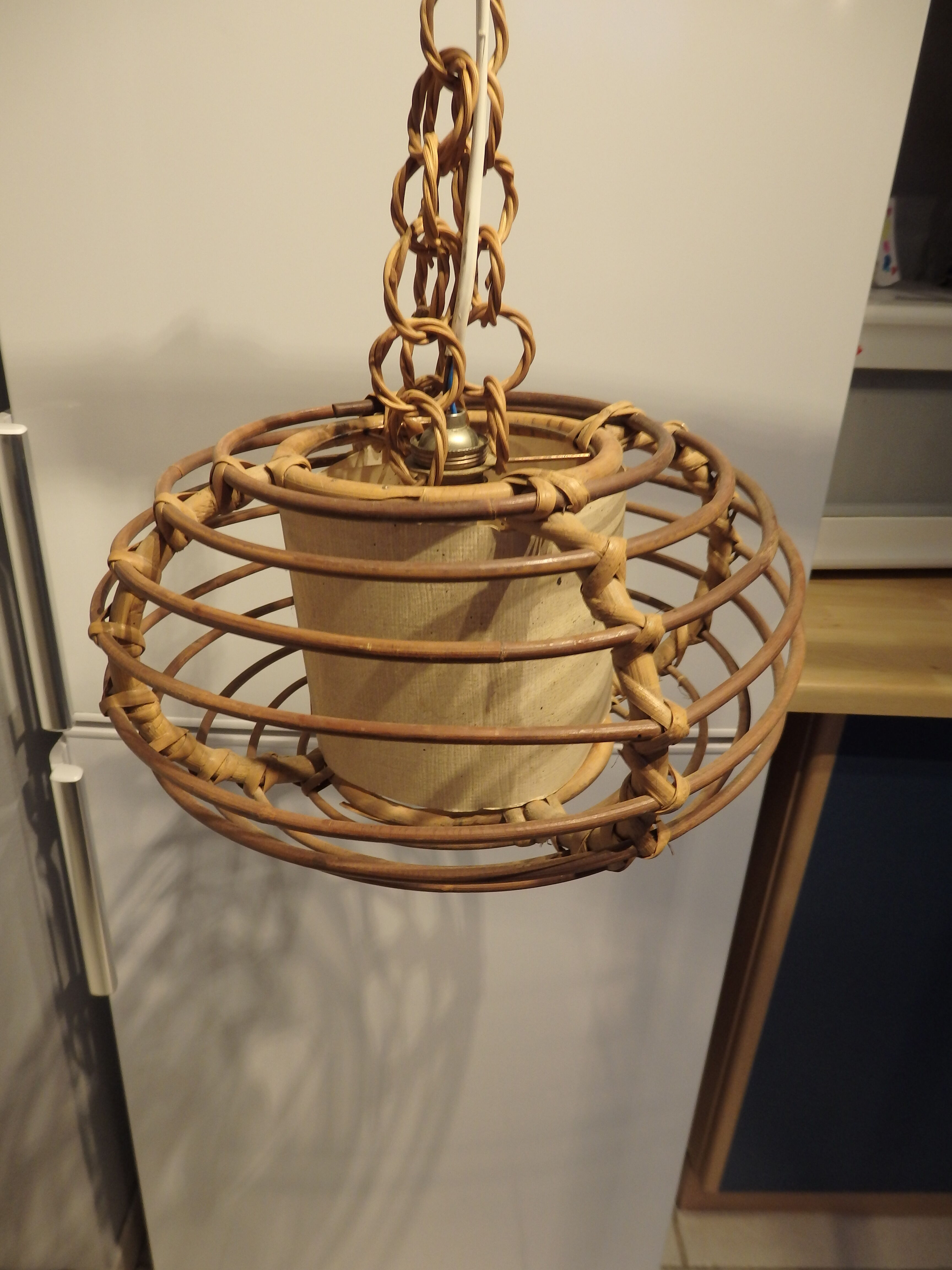 Rattan hanging lamp