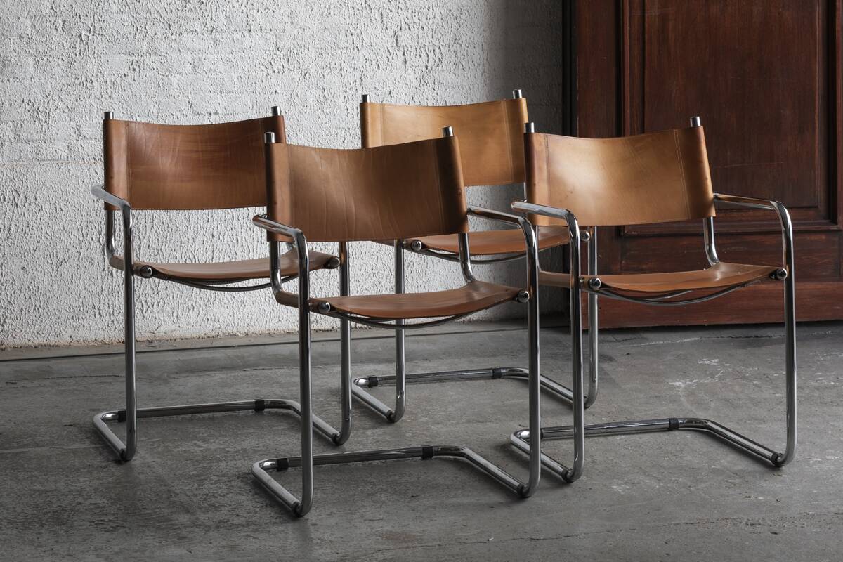 Set of 4 tubular dining chairs in Bauhaus style, in the manner of Marcel Breuer, 1970s