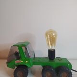 Lampe jouet camion vintage en métal vert