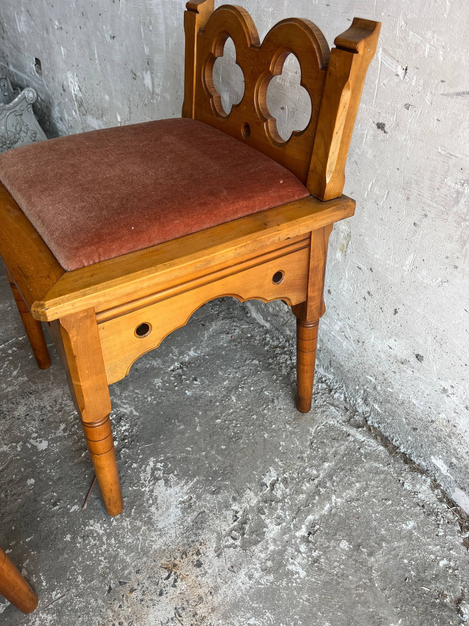 Set of 3 rustic neo-Gothic stools, 1970s