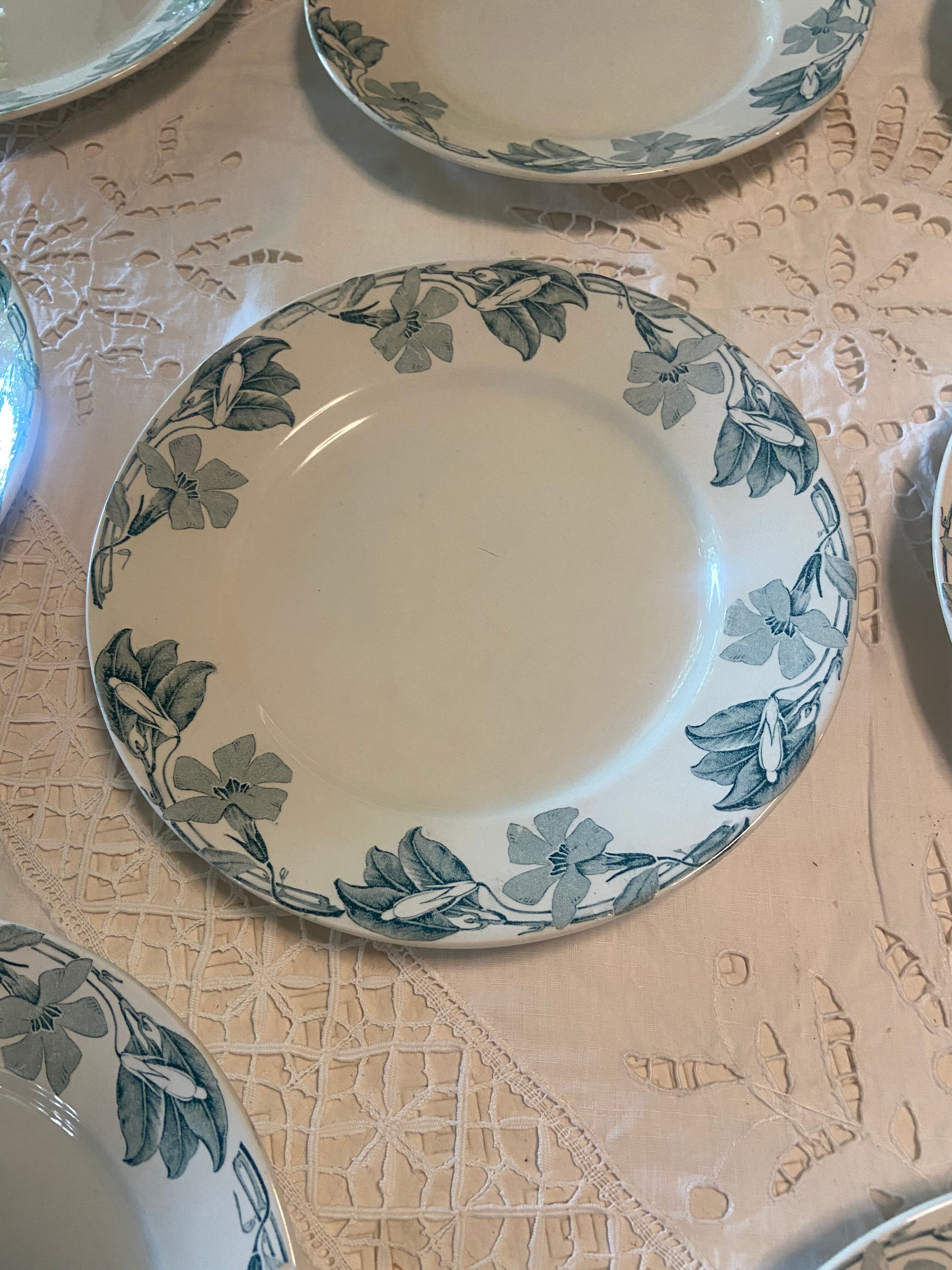 Set of 14 vintage Lunéville porcelain plates