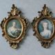 Lot de 2 anciens cadres en bois doré et sculpté