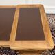 Bureau en teck anglais classique avec cuir marron