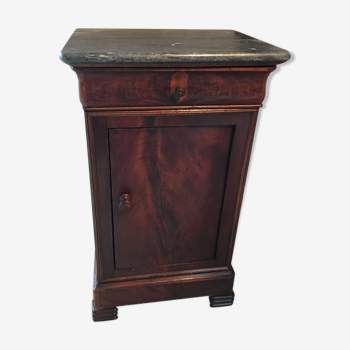 Louis Philippe bedside