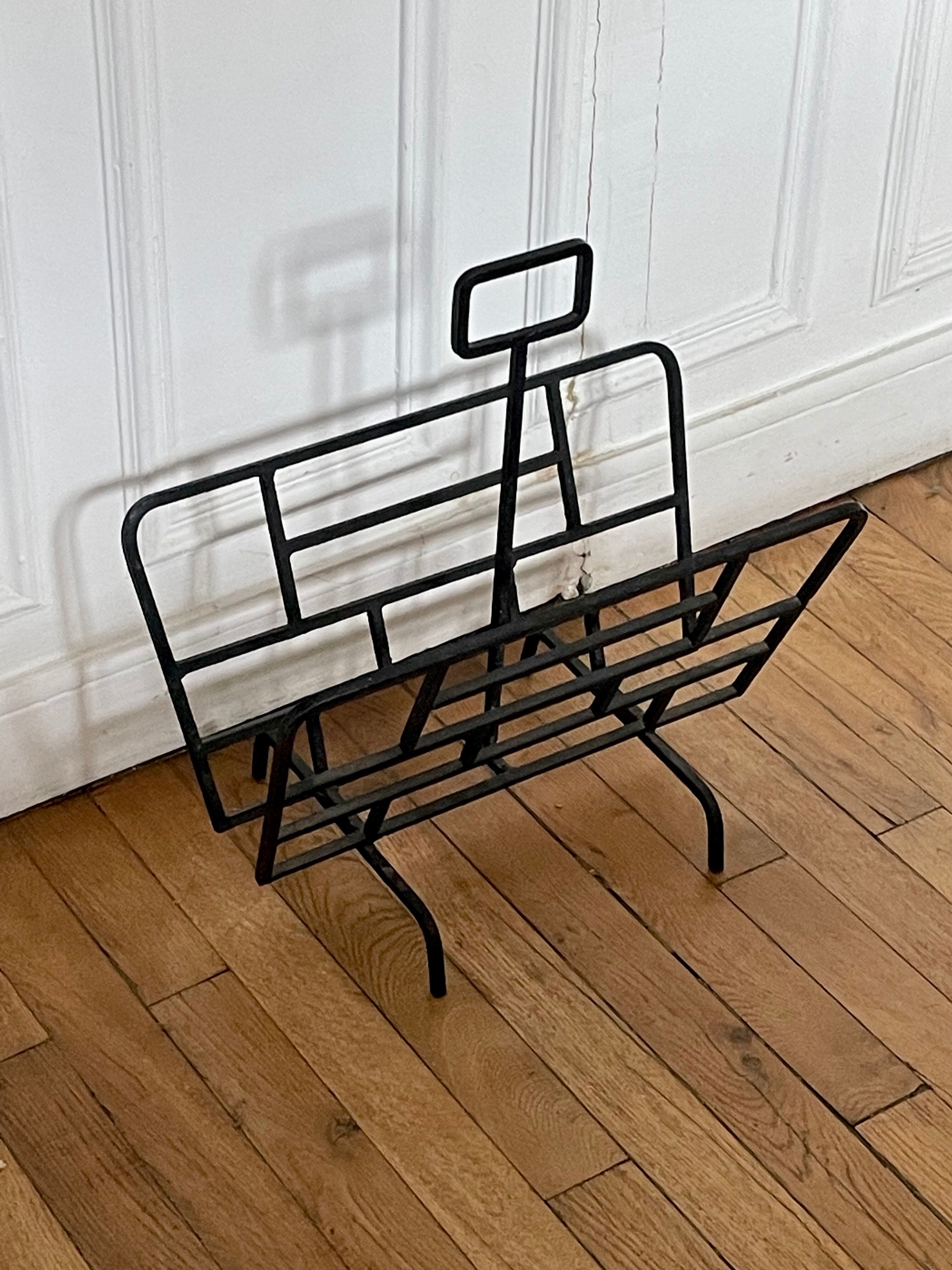 Large vintage wrought iron magazine holder, 1970