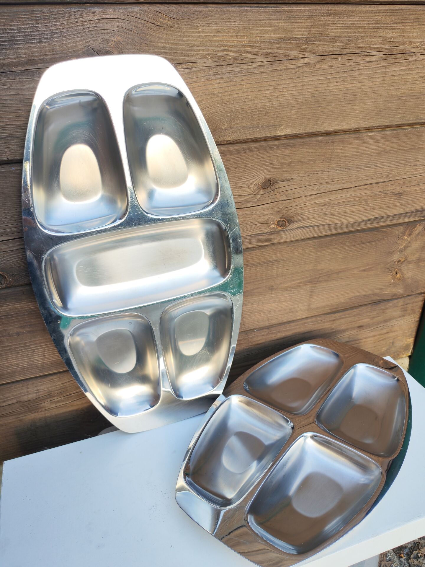 2 plateaux Alessi