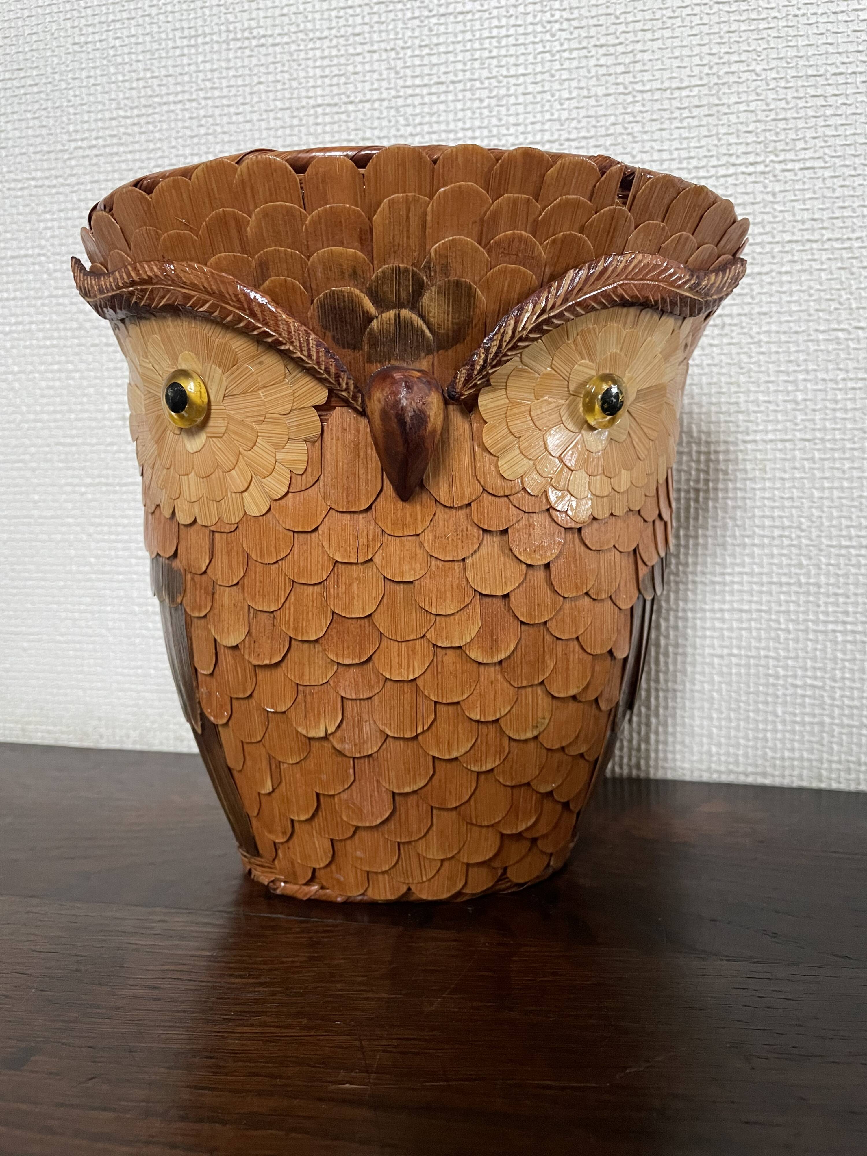 Bamboo owl basket