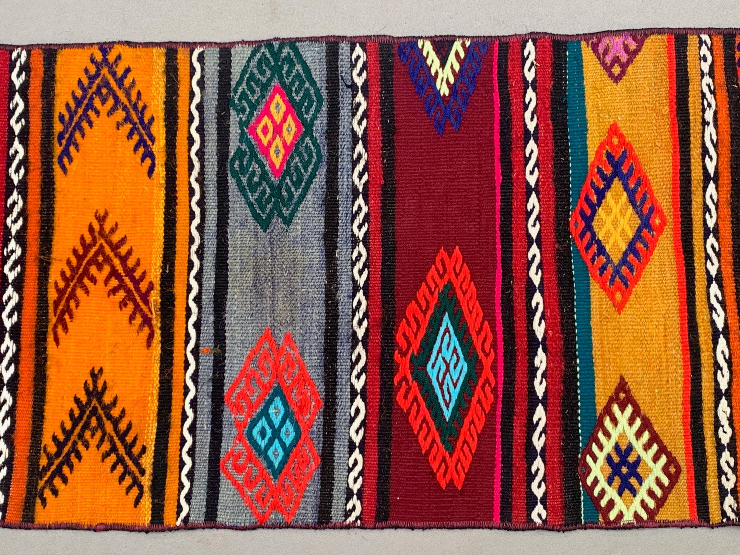 Old Turkish narrow Kilim Runner 250x44 cm shabby chic, vintage kelim