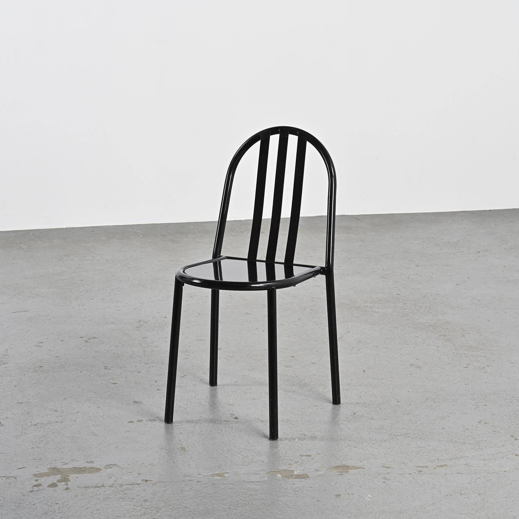 Suite de 4 chaises Modèle 222 par Robert Mallet-Stevens