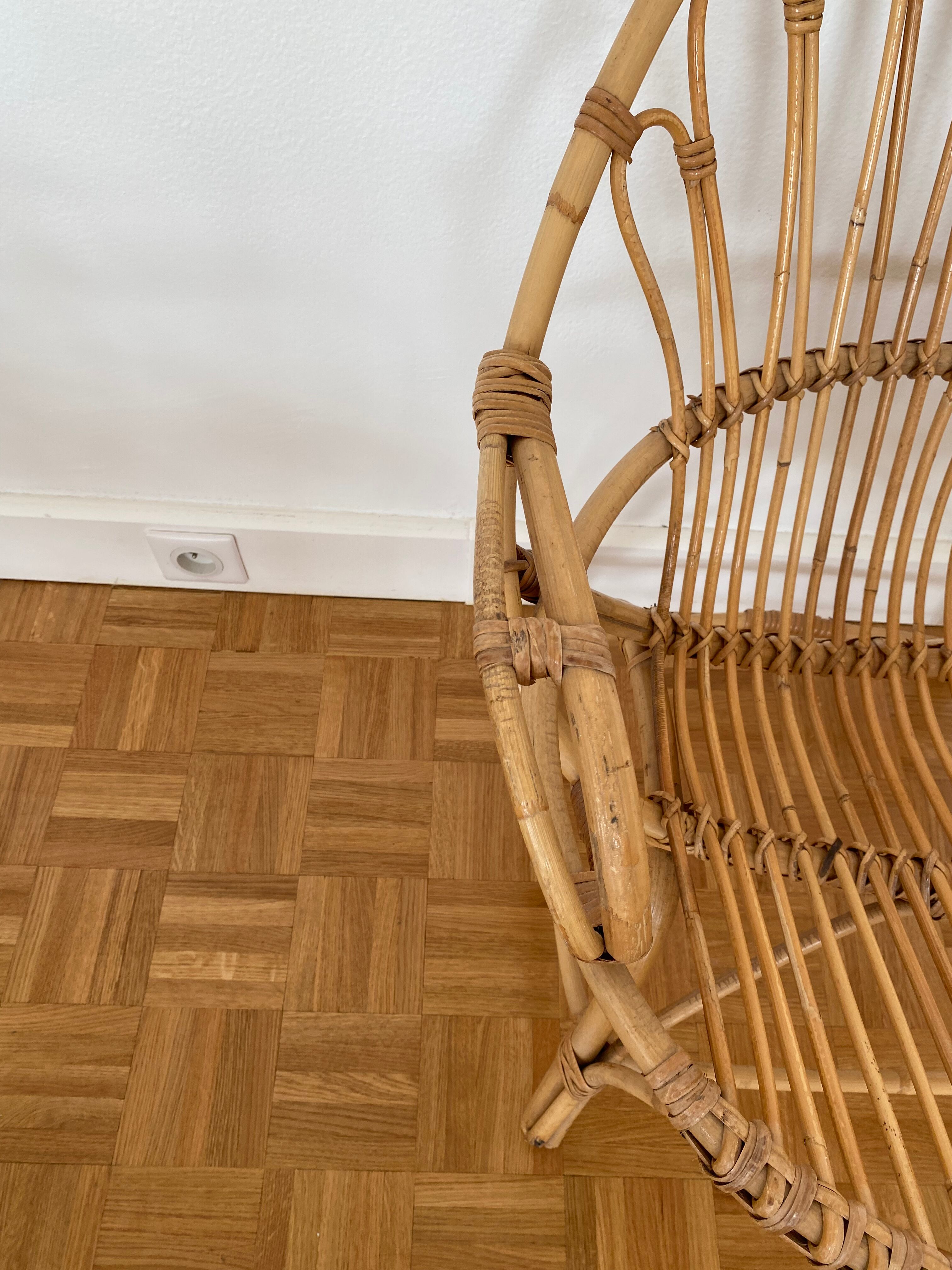 Armchair basket in vintage rattan 60's