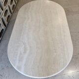 Table à manger vintage en travertin de Ligne Roset