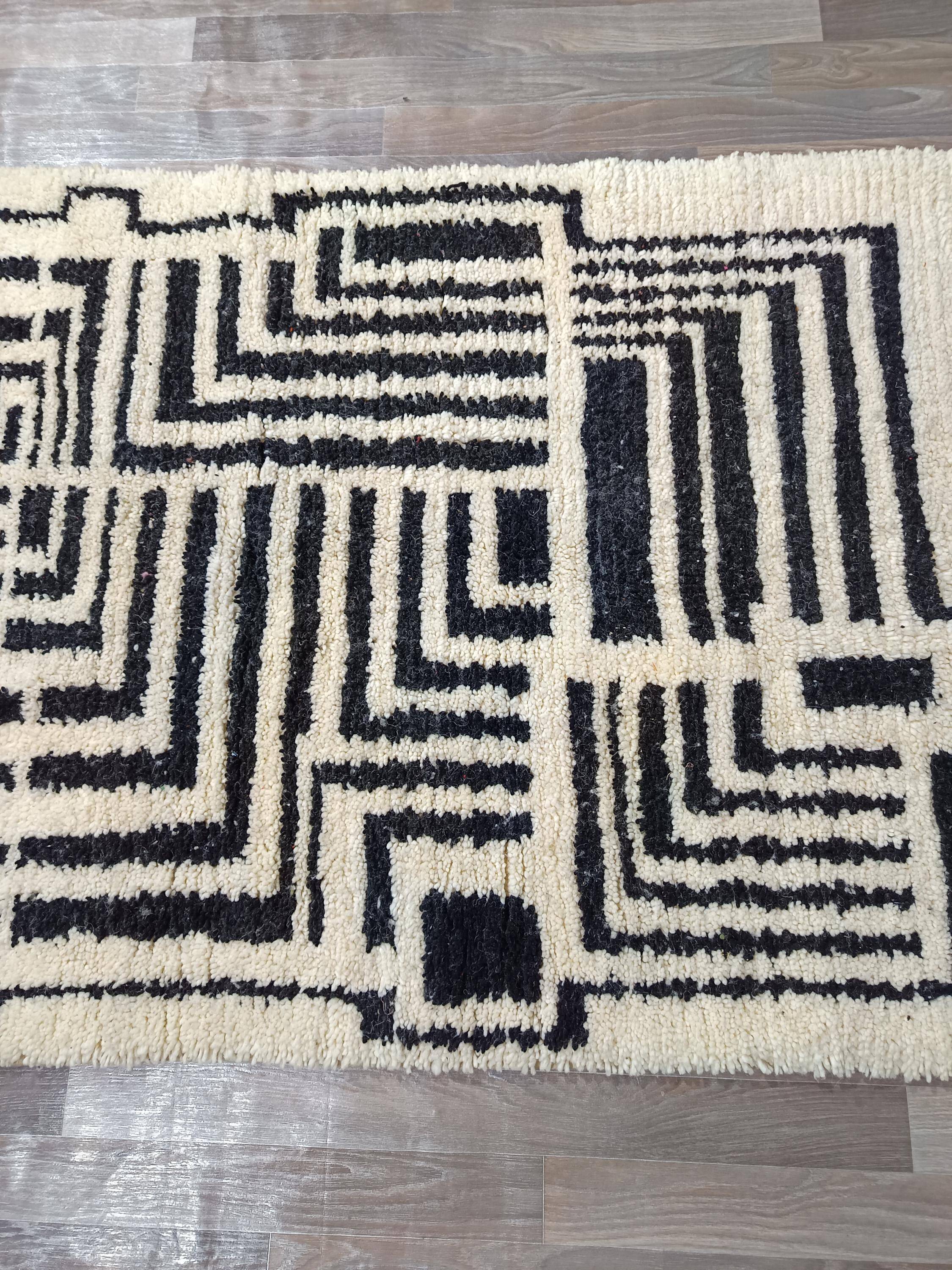 Handmade wool rug Morocco 3 x 2 m