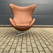 2x Fritz Hansen Egg chair by Arne Jacobsen in Cognac leather, new condition!