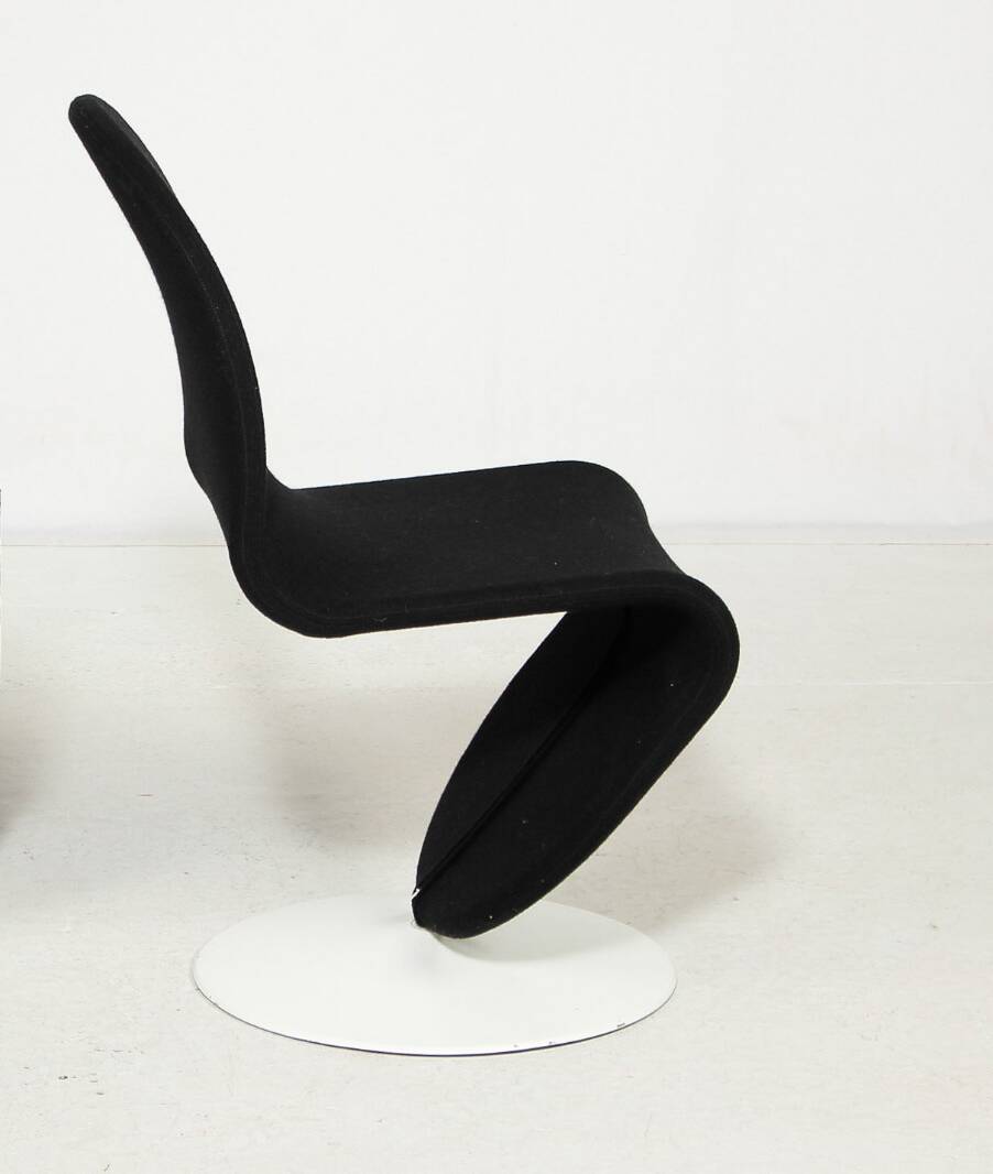 Lounge chair system 123 by Verner Panton