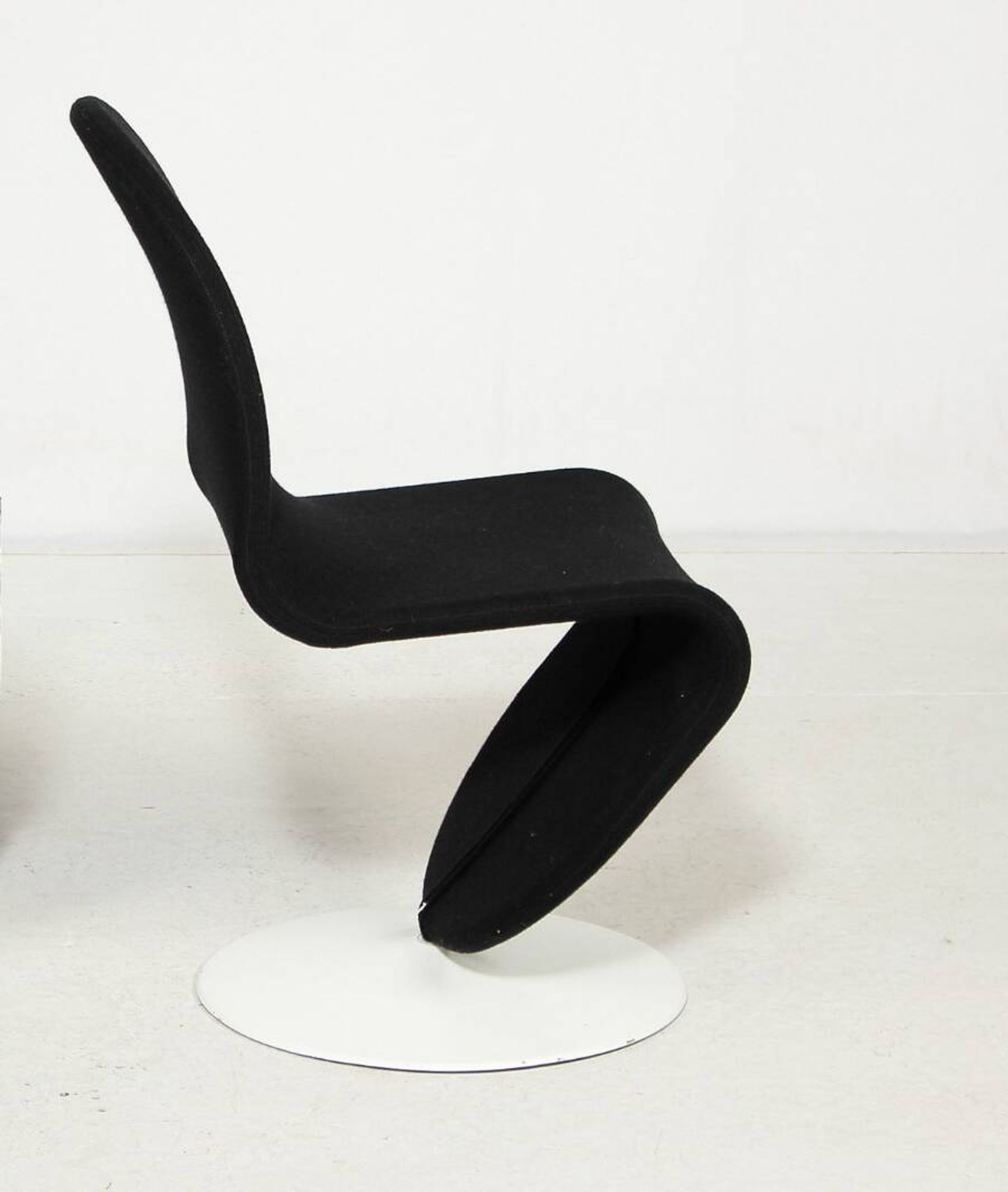 Lounge chair system 123 by Verner Panton