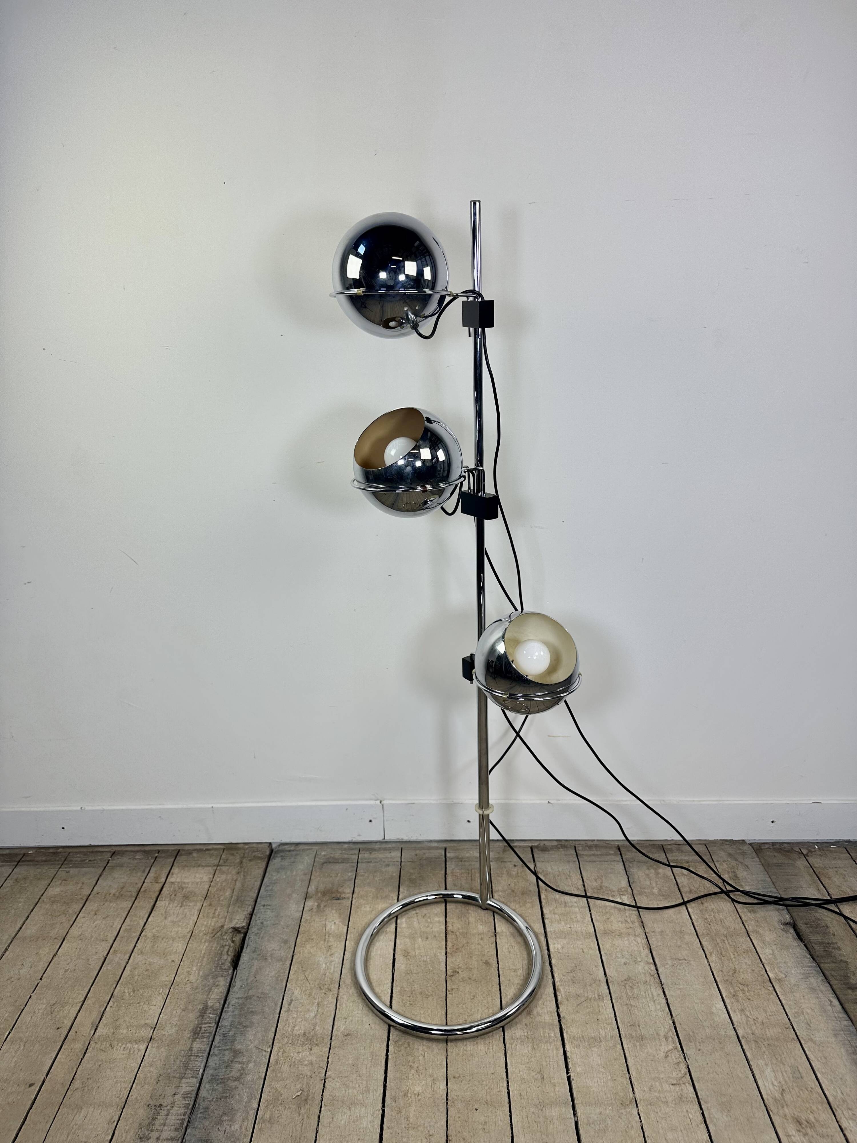 Lampadaire Vintage Space Age "Eyeball" 3 Globes Chromés 1970'S