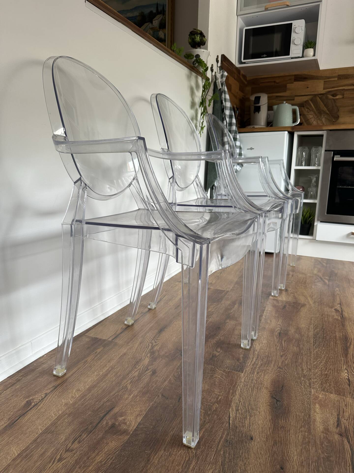 3 fauteuils style Kartell Louis Ghost transparents – Philippe Starck